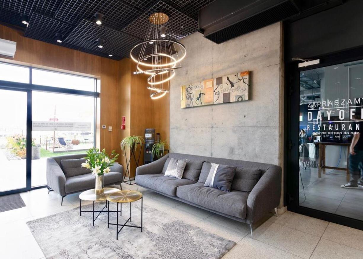 Apartament W Warszawie Dedykowany Parking Podziemny W Cenie, Wifi, Blisko Centrum New Apartment In Warsaw Finished To A High Specification Fitted Out To A High Standard On The 7Th Floor, Wifi, Underground Parking Price Included Esterno foto