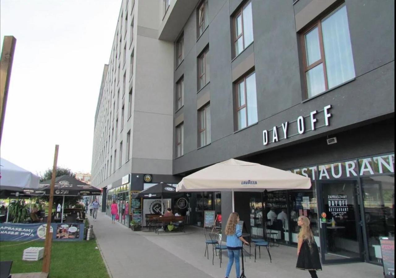 Apartament W Warszawie Dedykowany Parking Podziemny W Cenie, Wifi, Blisko Centrum New Apartment In Warsaw Finished To A High Specification Fitted Out To A High Standard On The 7Th Floor, Wifi, Underground Parking Price Included Esterno foto